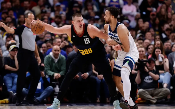 约基奇40+13+7华子18分迷失 掘金112-97再胜森林狼夺下赛点 约基奇40+13+7华子18分迷失 掘金112-97再胜森林狼夺下赛点