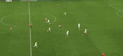 1727486106444988.gif 4.gif