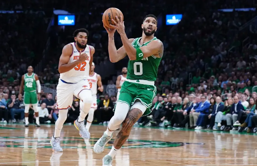 NBA-29记三分平历史纪录!塔图姆8记三分砍37+10 绿军射穿尼克斯 NBA-29记三分平历史纪录!塔图姆8记三分砍37+10 绿军射穿尼克斯