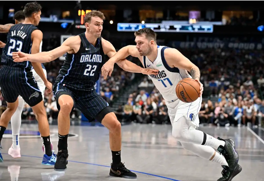 东契奇32+9+7 欧文28分钟17分 班凯罗缺阵 独行侠送魔术3连败 东契奇32+9+7 欧文28分钟17分 班凯罗缺阵 独行侠送魔术3连败