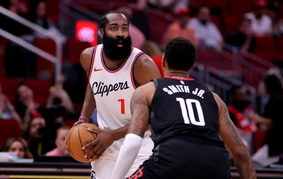 阿门+伊森合砍36+21 哈登19+7末节没打 火箭击沉快船3连胜