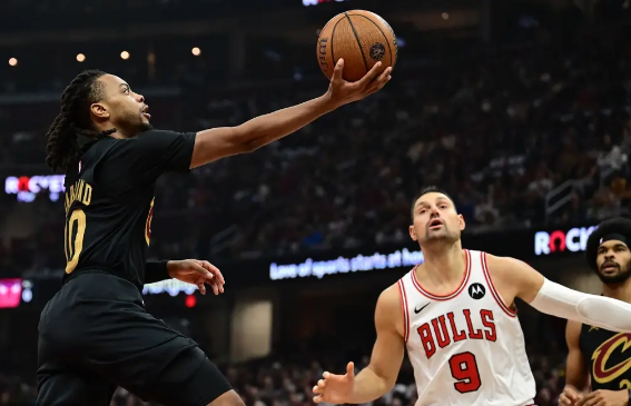 米切尔37分 武神25+8 加兰29+9 骑士胜公牛豪取14连胜