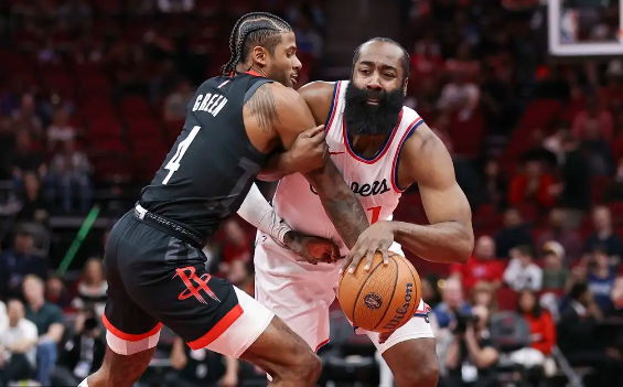 哈登21分末节没打 范弗里特18+10 史密斯28+11 快船再负火箭 哈登21分末节没打 范弗里特18+10 史密斯28+11 快船再负火箭