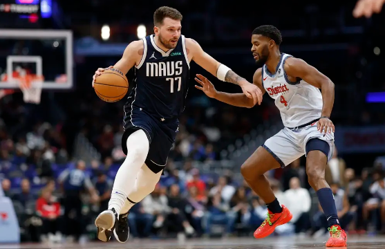 东契奇21+10+10 欧文25分 普尔11+8 独行侠大胜送奇才16连败 东契奇21+10+10 欧文25分 普尔11+8 独行侠大胜送奇才16连败