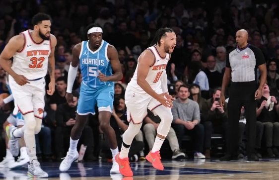 唐斯27+16 布伦森24+5 米勒26+6 尼克斯送黄蜂7连败