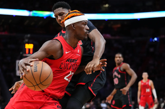 希罗23分&正负值+30 巴特勒18中5 热火击败猛龙迎四连胜 希罗23分&正负值+30 巴特勒18中5 热火击败猛龙迎四连胜