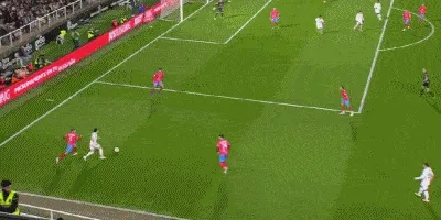 1736193580803831.gif 3.gif