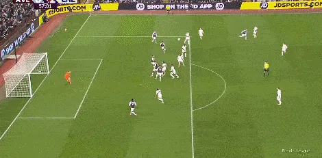 1740252858916625.gif 3.gif