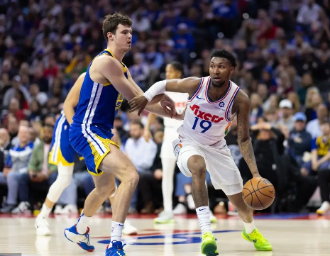 格莱姆斯44+6 库里29+13 JB缺阵 76人止9连败&终结勇士5连胜 格莱姆斯44+6 库里29+13 JB缺阵 76人止9连败&终结勇士5连胜