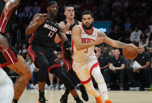 范乔丹狂进9记三分 阿门18+9+7断 火箭豪取9连胜&热火10连败 范乔丹狂进9记三分 阿门18+9+7断 火箭豪取9连胜&热火10连败