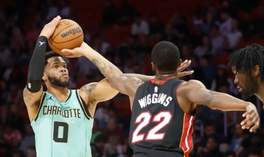 维金斯爆砍赛季新高42分 希罗29+6 热火胜黄蜂终结10连败 维金斯爆砍赛季新高42分 希罗29+6 热火胜黄蜂终结10连败