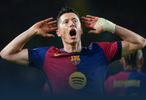 欧冠-巴萨4-0大胜多特,莱万梅开二度,亚马尔&拉菲尼亚破门 欧冠-巴萨4-0大胜多特,莱万梅开二度,亚马尔&拉菲尼亚破门