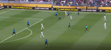 1750554830181952.gif 2.gif